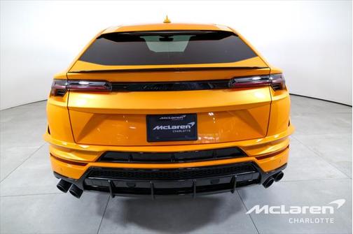 2023 Lamborghini Urus S
