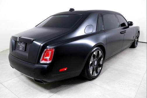 2024 Rolls-Royce Phantom EWB