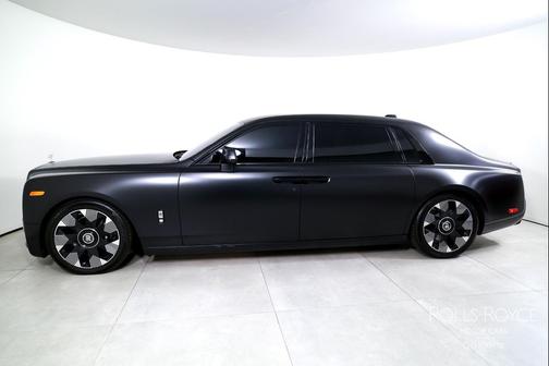 2024 Rolls-Royce Phantom EWB