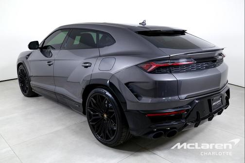 2025 Lamborghini Urus SE