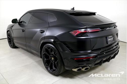 2023 Lamborghini Urus Performante