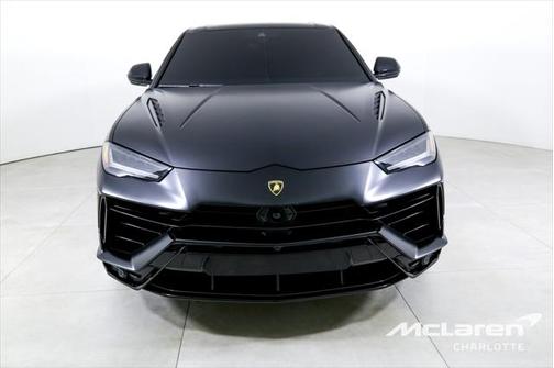 2023 Lamborghini Urus Performante