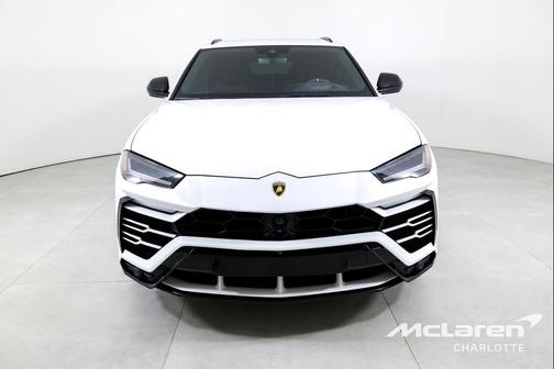 2019 Lamborghini Urus SUV