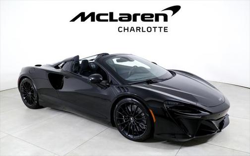 2025 McLaren Artura TechLux