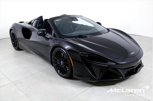 2025 McLaren Artura TechLux