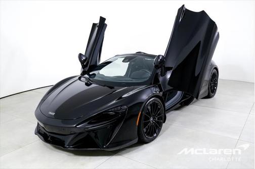 2025 McLaren Artura TechLux
