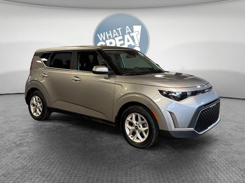 Steel Gray 2023 Kia Soul LX