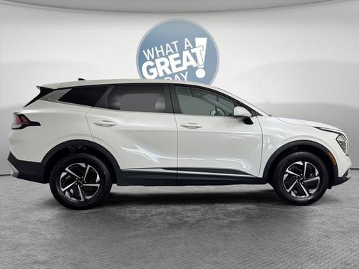 2023 Kia Sportage Hybrid LX