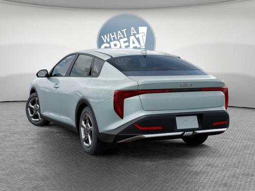 Morning Haze 2026 Kia K4 LXS