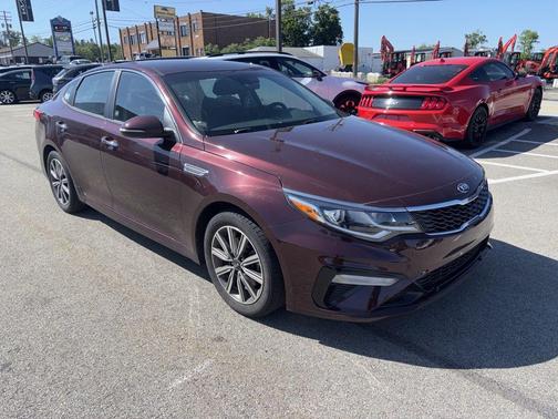 Sangria 2019 Kia Optima LX
