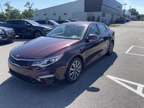 Sangria 2019 Kia Optima LX