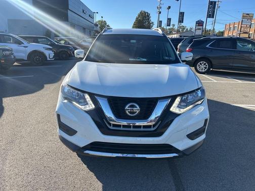 2020 Nissan Rogue SV
