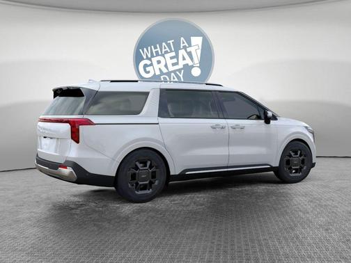 Snow White Pearl 2026 Kia Carnival SX