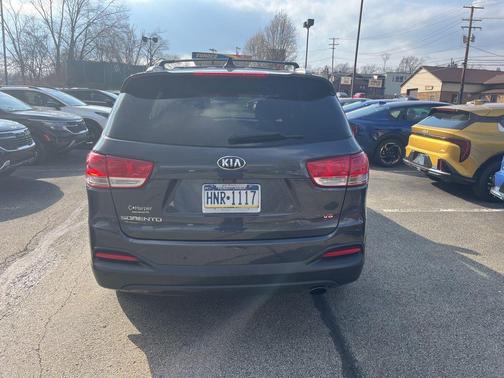 Platinum Graphite 2016 Kia Sorento LX