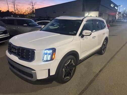 2023 Kia Telluride S