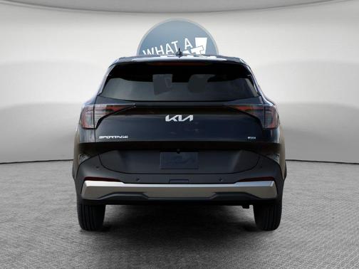 Ebony Black 2027 Kia Sportage LX