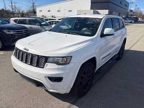 2017 Jeep Grand Cherokee Altitude