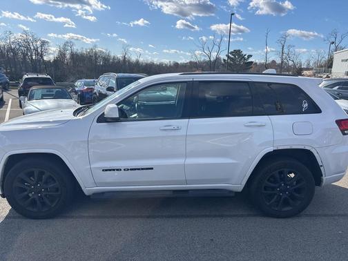 2017 Jeep Grand Cherokee Altitude