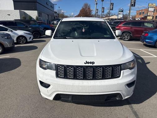 2017 Jeep Grand Cherokee Altitude