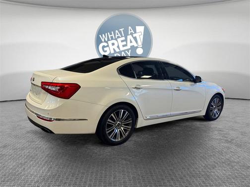 2015 Kia Cadenza Premium