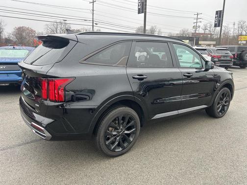 2023 Kia Sorento SX