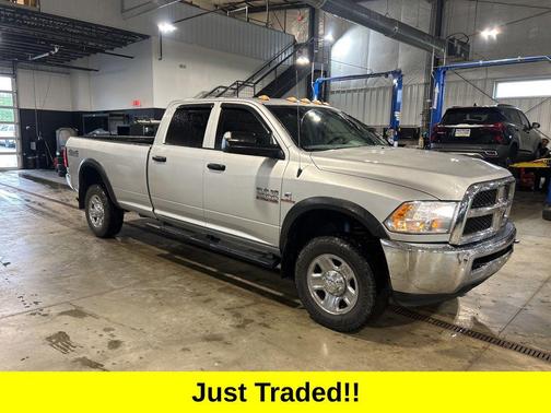 Bright Silver Metallic Clearcoat 2017 RAM 2500 Tradesman Crew Cab 4x4 8' Box