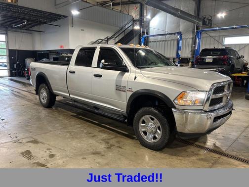 Bright Silver Metallic Clearcoat 2017 RAM 2500 Tradesman Crew Cab 4x4 8' Box
