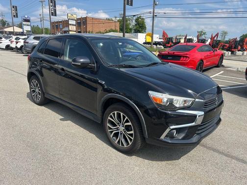 Labrador Black Pearl 2017 Mitsubishi Outlander Sport 2.4 SE