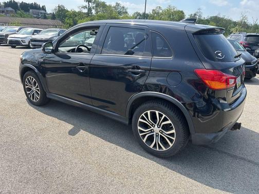 Labrador Black Pearl 2017 Mitsubishi Outlander Sport 2.4 SE