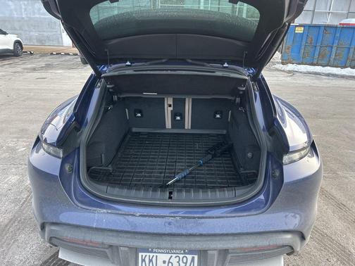 2022 Porsche Taycan 4