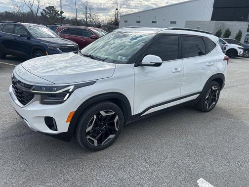 Snow White Pearl 2024 Kia Seltos SX Turbo