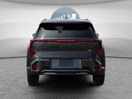Interstellar Gray 2027 Kia Seltos X-Line S