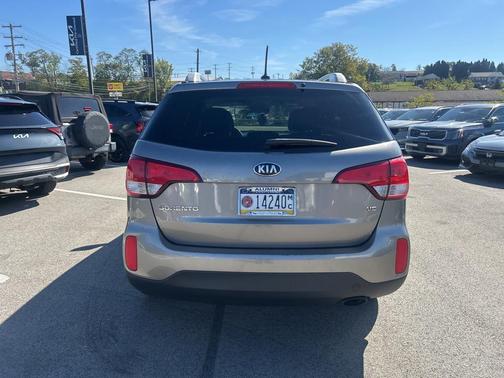 2015 Kia Sorento LX