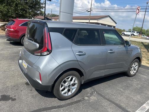 2023 Kia Soul LX