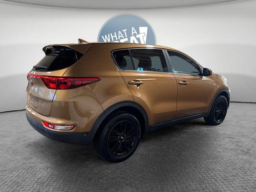 Burnished Copper 2019 Kia Sportage LX
