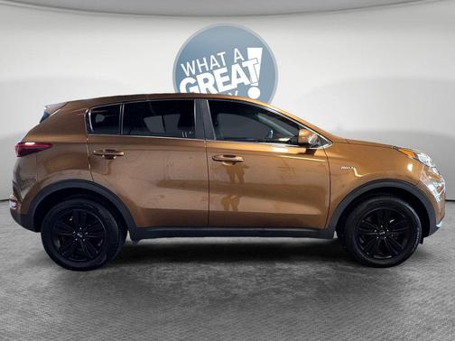 Burnished Copper 2019 Kia Sportage LX
