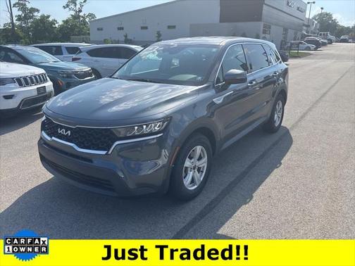 2022 Kia Sorento LX