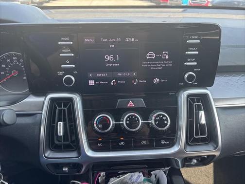 2022 Kia Sorento LX