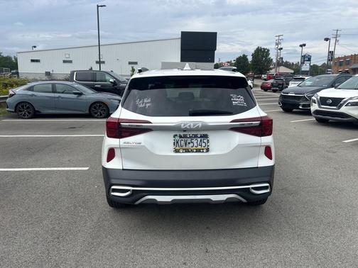 2023 Kia Seltos S