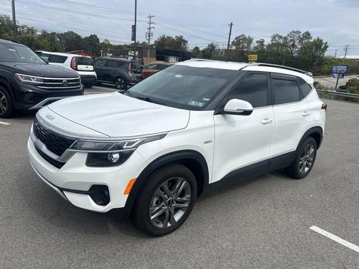 2023 Kia Seltos S