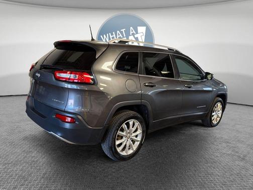 Granite Crystal Metallic Clearcoat 2016 Jeep Cherokee Limited