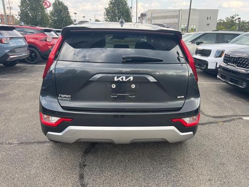 2023 Kia Niro EX