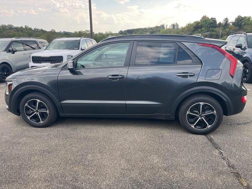 2023 Kia Niro EX