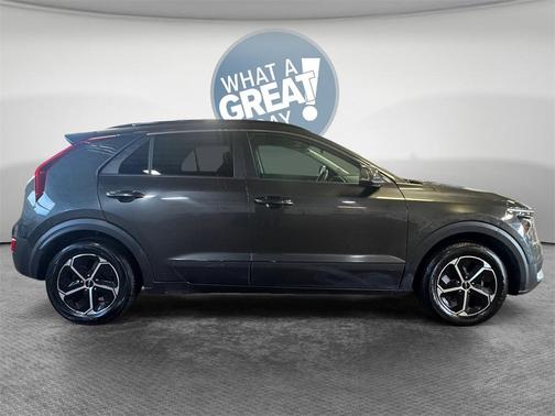 2023 Kia Niro EX