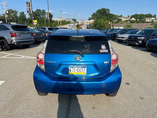 Blue Streak Metallic 2013 Toyota Prius c Three