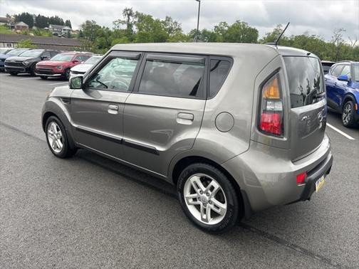 2010 Kia Soul +