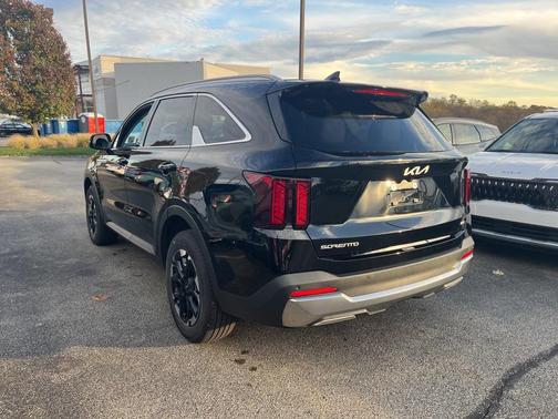 2024 Kia Sorento S
