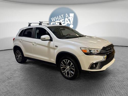 Pearl White 2019 Mitsubishi Outlander Sport SE