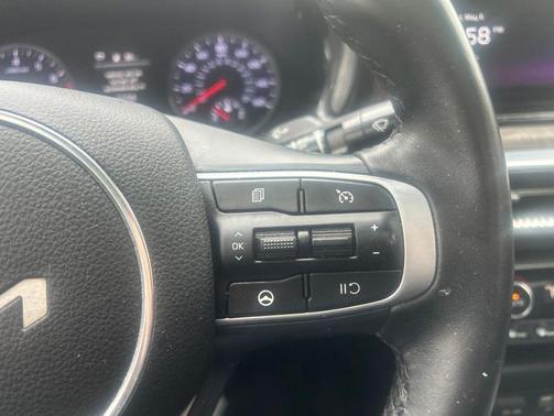 Glacial White Pearl 2023 Kia K5 EX