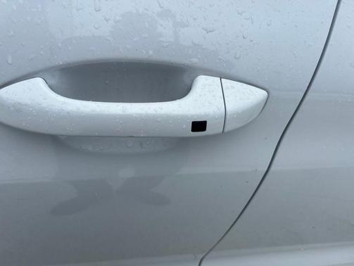Glacial White Pearl 2023 Kia K5 EX